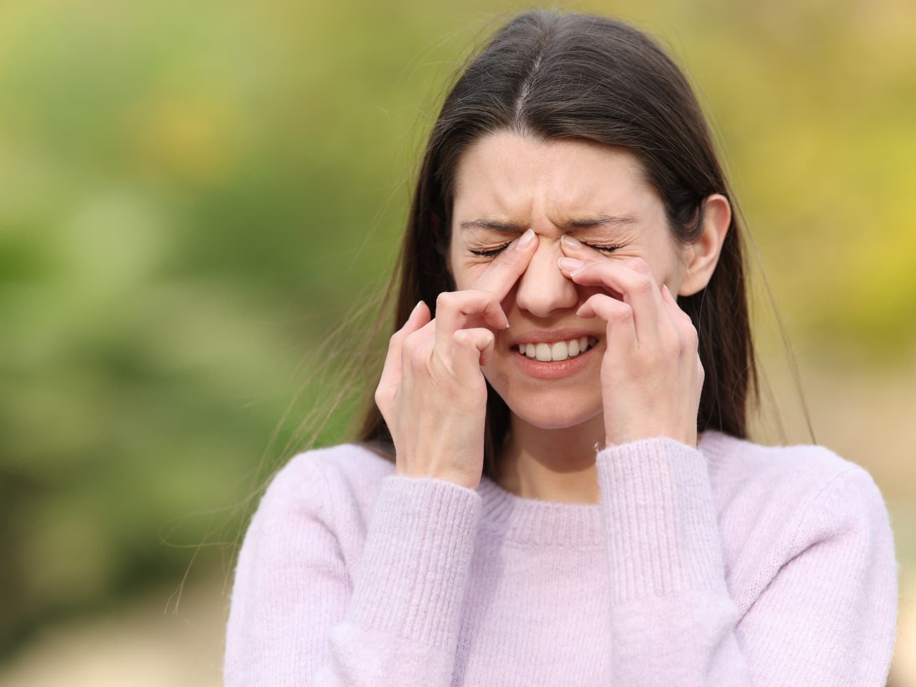 Sezonski alergijski konjunktivitis: Kako se spopasti s simptomi?